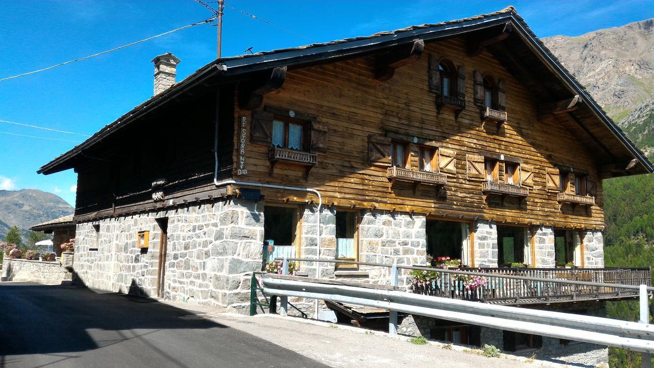 Hotel & Restaurant Perret - Mountain People ヴァルグリゼンケ エクステリア 写真